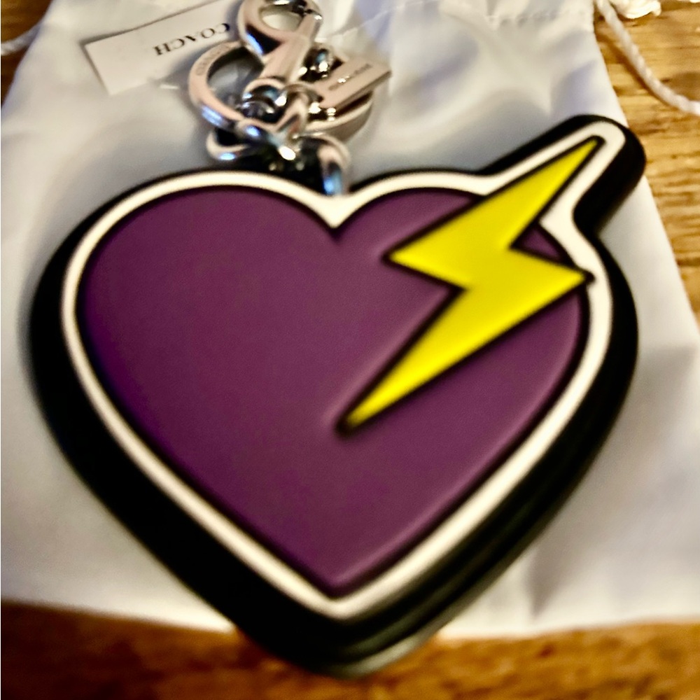 Coach Purple and Yellow lighting Heart Key fob / bag Charm - Picture 5 of 8